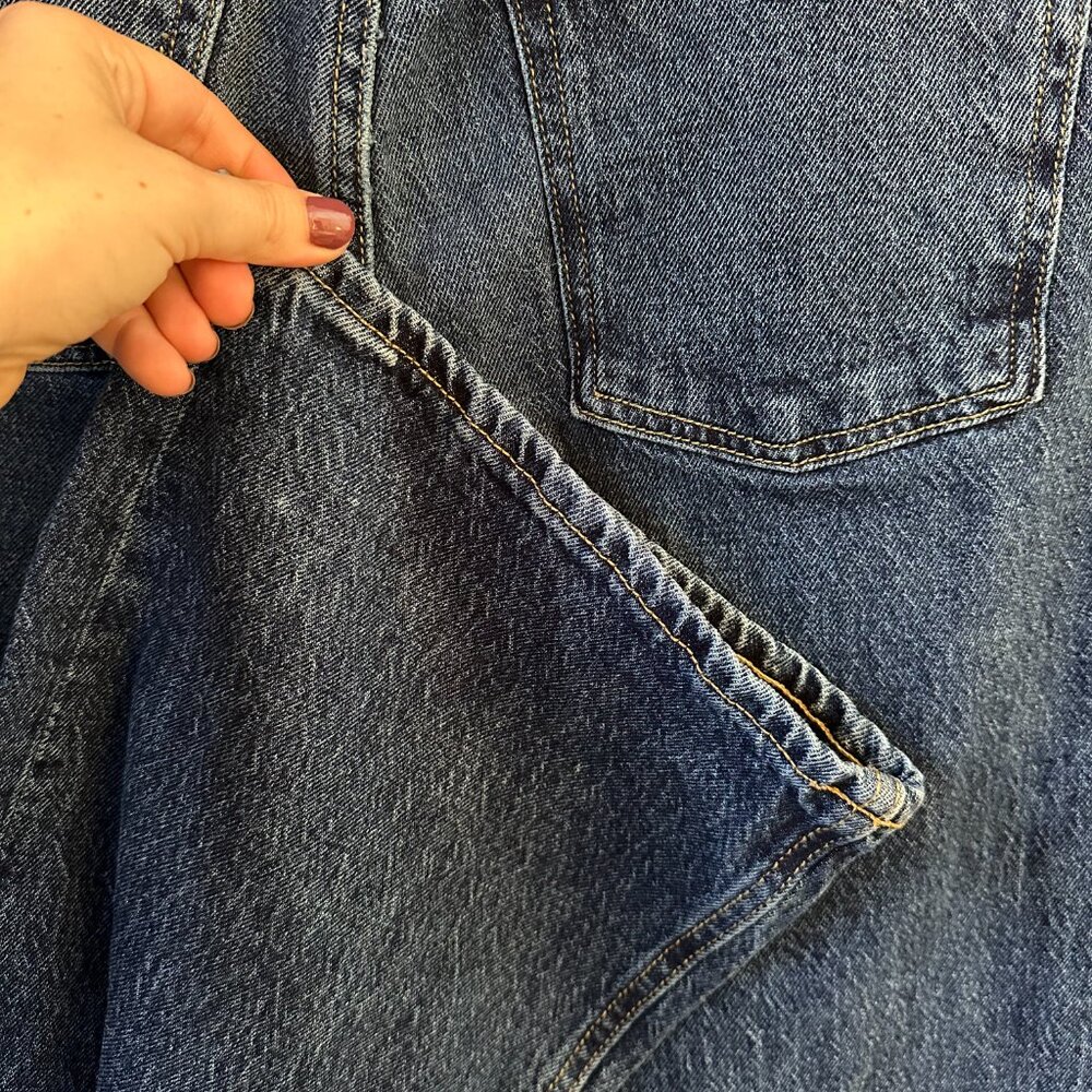 Old Navy Extra High Rise Wide Leg Dark Wash Jeans - 10 Petite - Picture 8 of 8